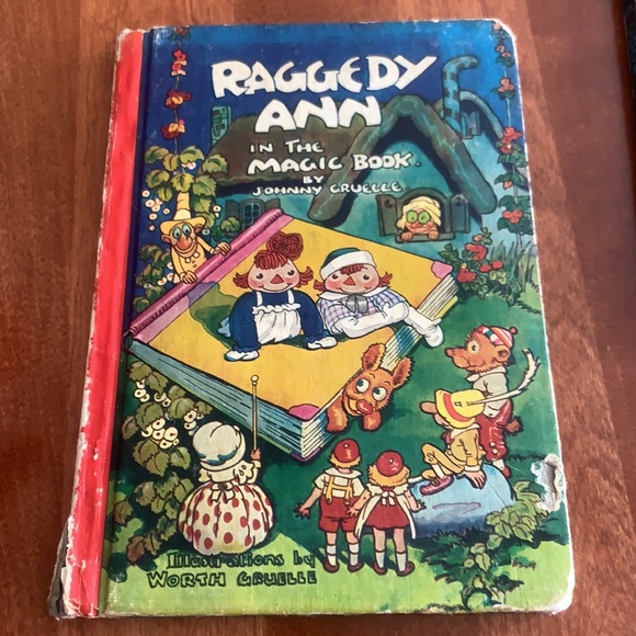 Vintage Raggedy Ann Books-1960-1961. Set of 2 - Picture 2 of 13